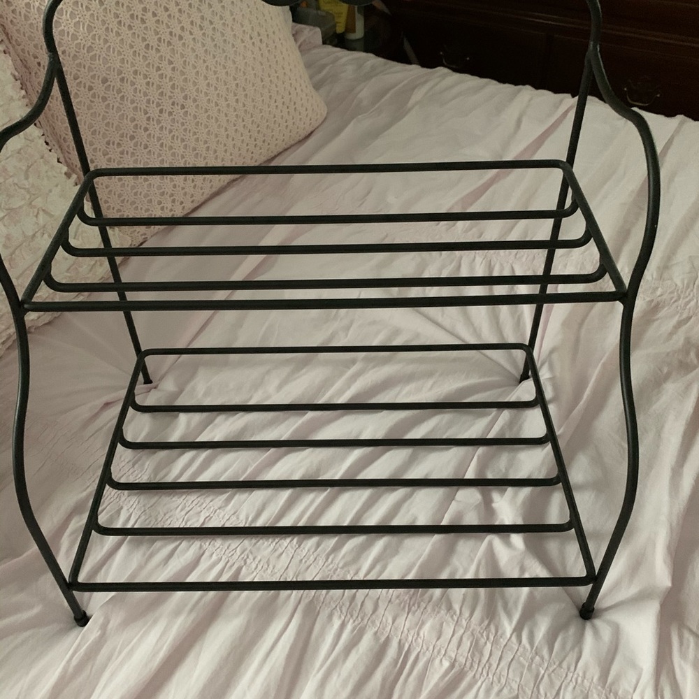 Longaberger wrack and baskets